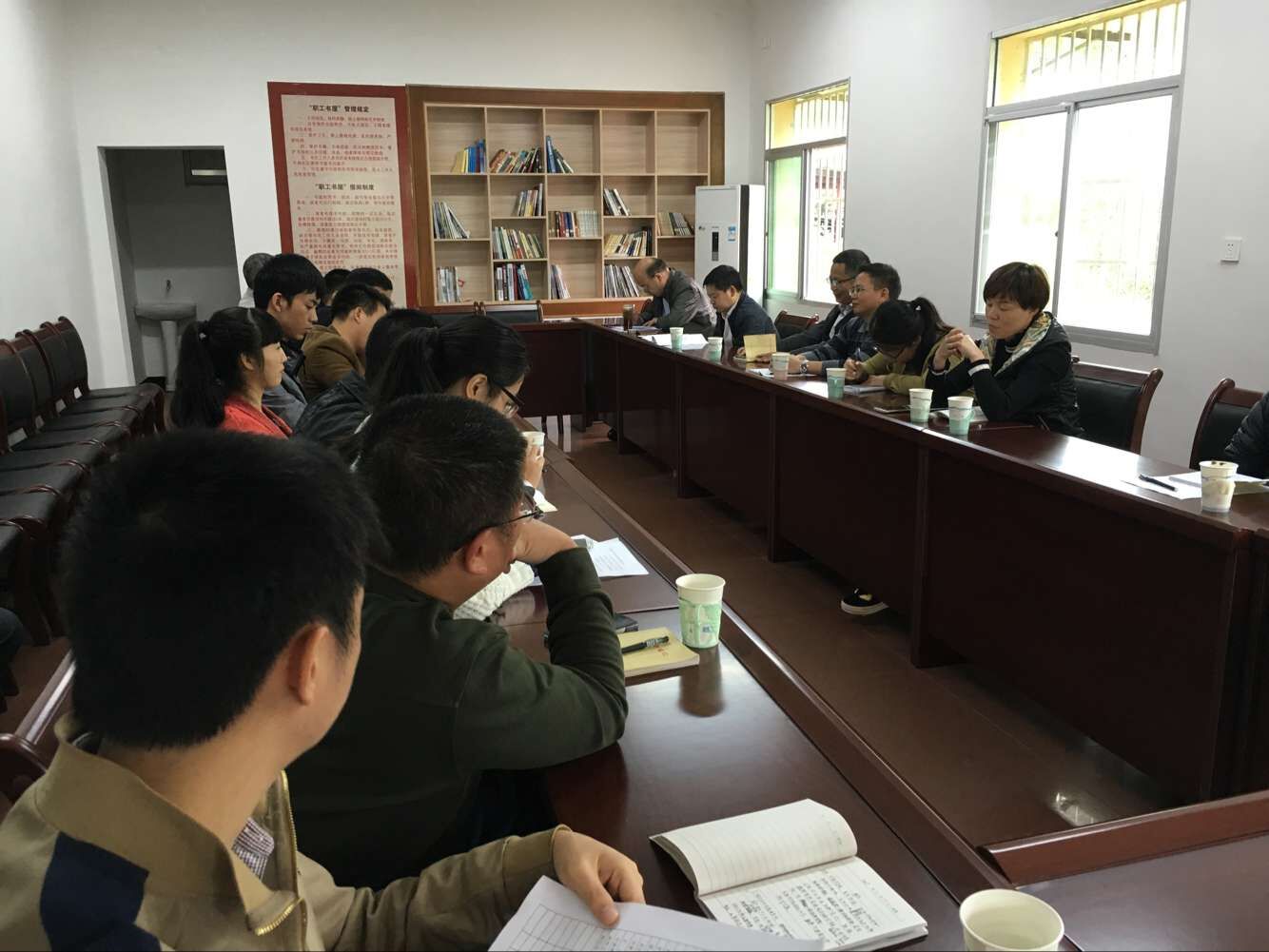 九游会j9（中国）官方网站九游会j9（中国）官方网站召开纪念建局60周年座谈会.jpg